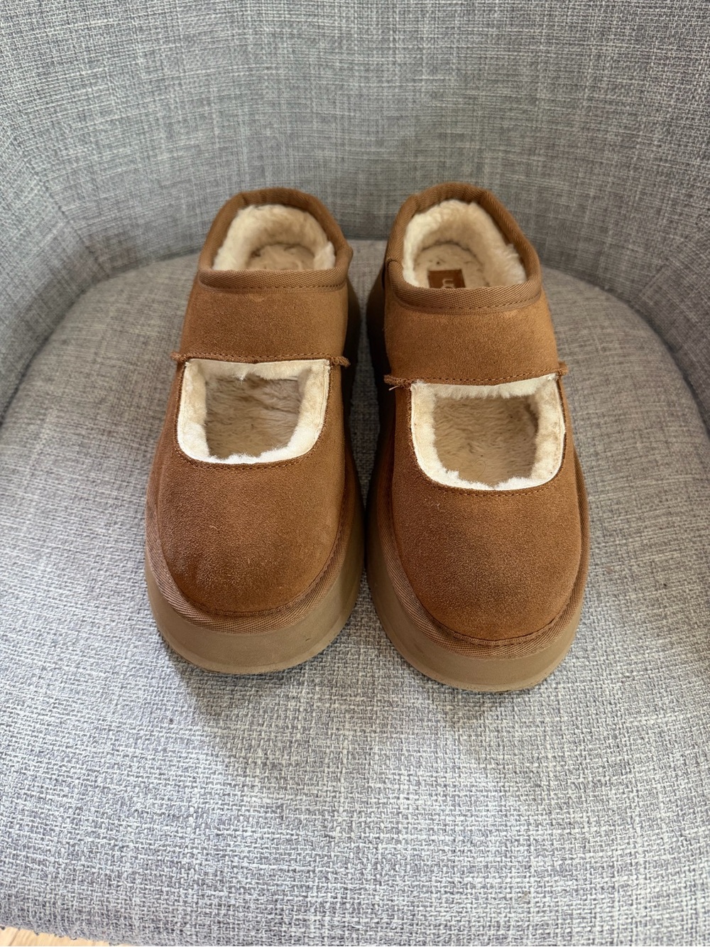 UGG Bea Mary Jane Platform Shoes Chestnut Suede Shearling Women’s Size 8